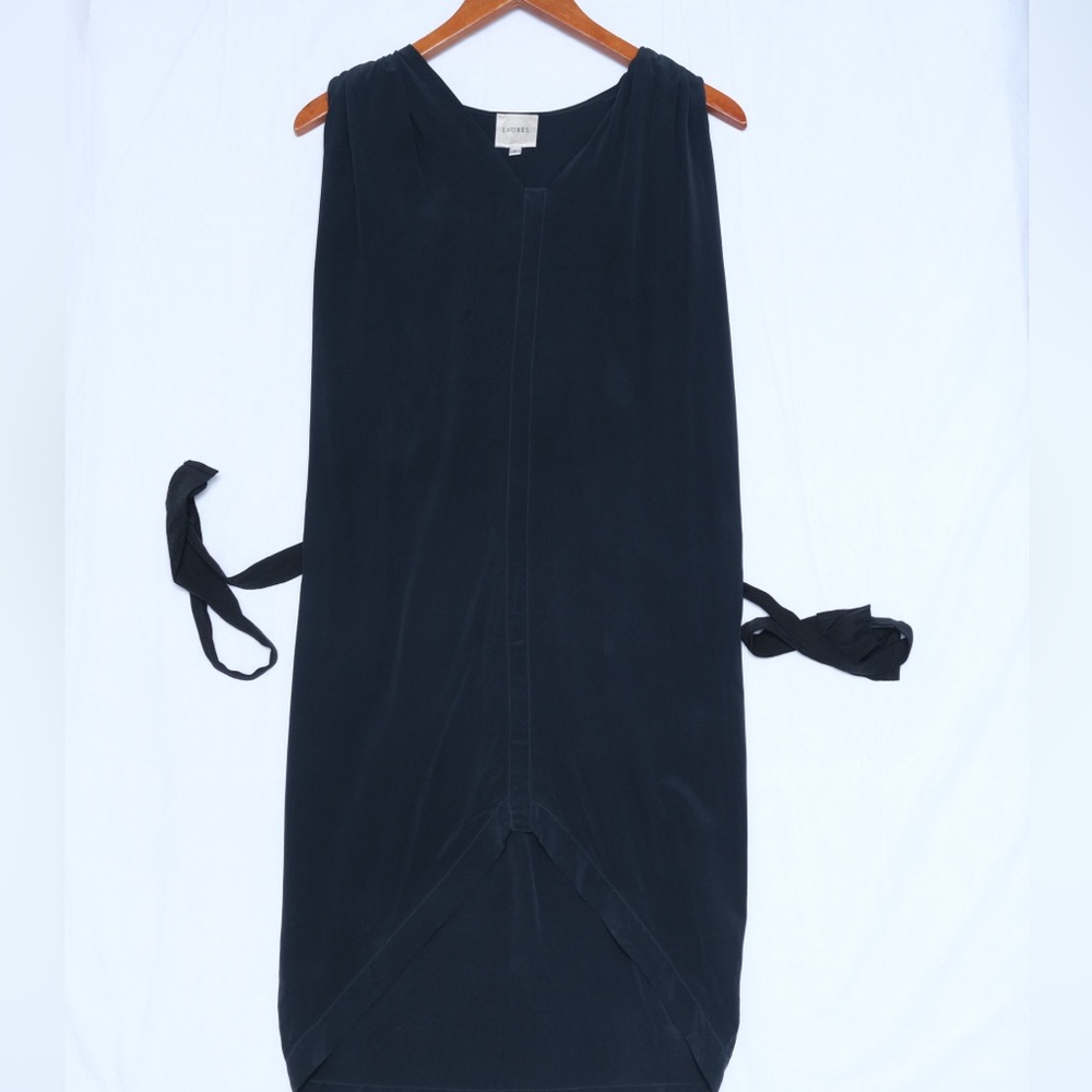 Laurel 100% silk mini dress. Size 2